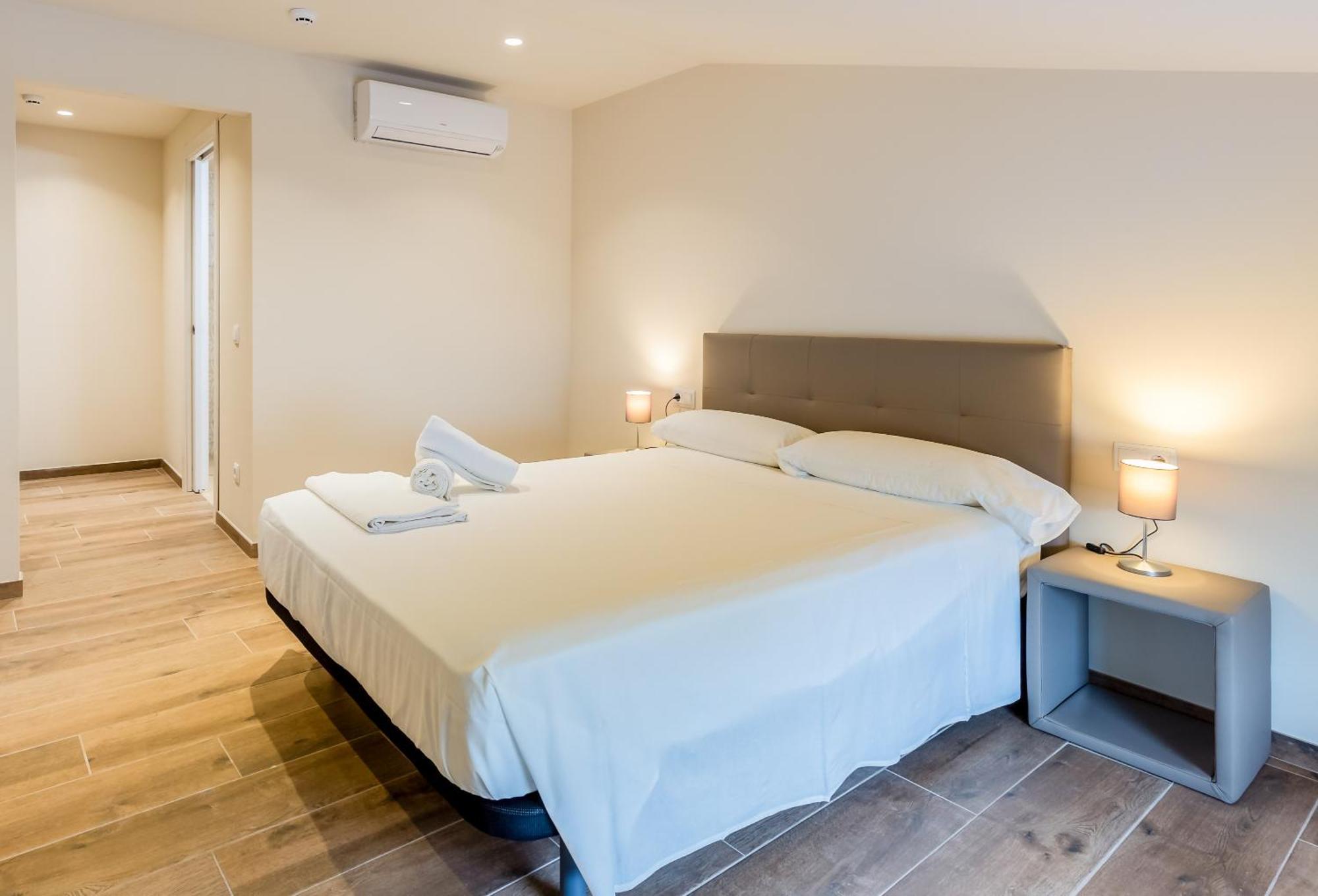 Can Cintet 3 Apartamento Con Terraza En Besalú Dış mekan fotoğraf